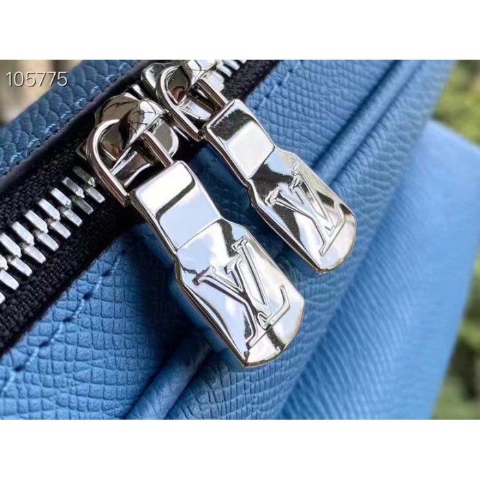 Louis Vuitton LV Unisex Outdoor Messenger Navy Blue Taiga Cowhide Leather Monogram Canvas