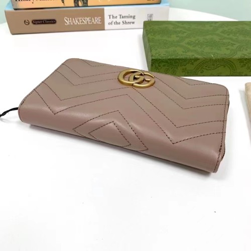 Gucci Unisex GG Marmont Matelassé Zip Around Wallet Rose Beige Chevron Leather