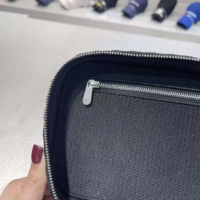 Dior Women Diortravel Vanity Case Mesh Embroidery