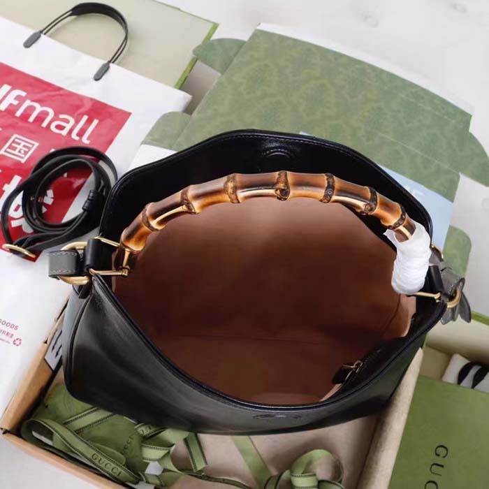 Gucci Unisex Diana Medium Shoulder Bag Black Leather Double G