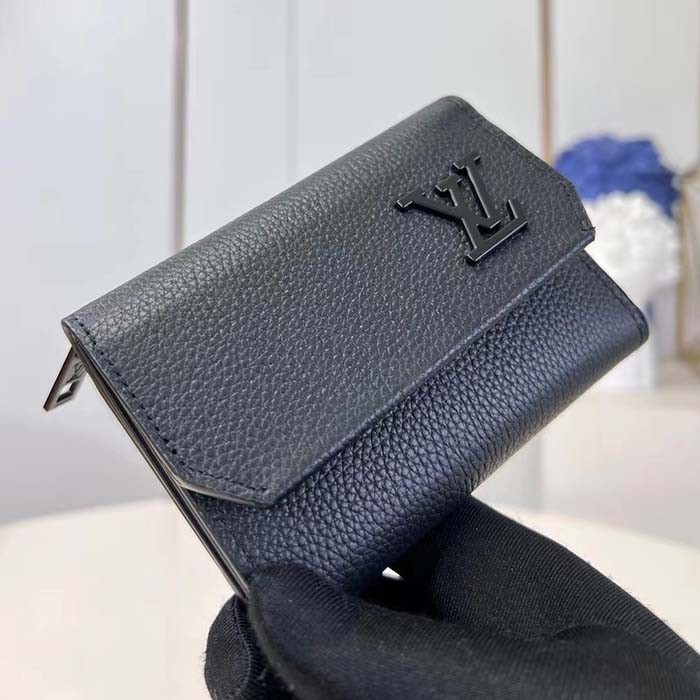 Louis Vuitton LV Unisex Pilot Wallet Black LV Aerogram Cowhide Leather Tone-On-Tone Hardware