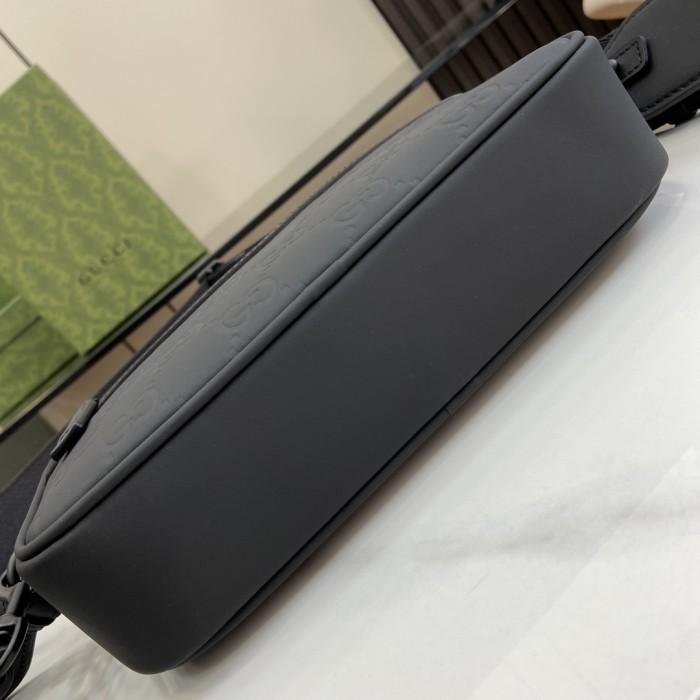 Gucci Unisex GG Belt Bag Black GG Rubber-Effect Leather Zip Closure