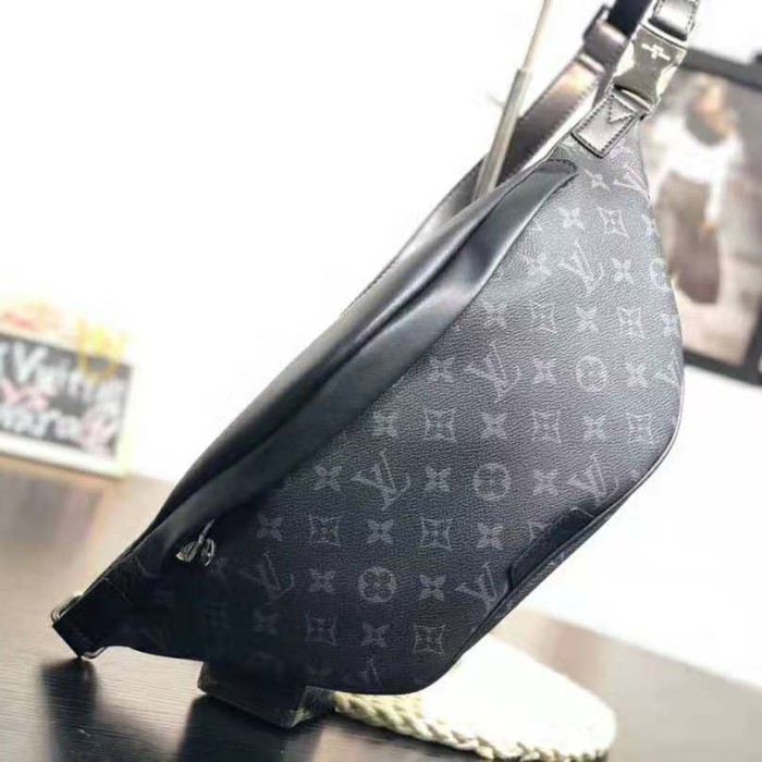 Louis Vuitton LV Men Discovery Bumbag in Monogram Eclipse Canvas-Grey