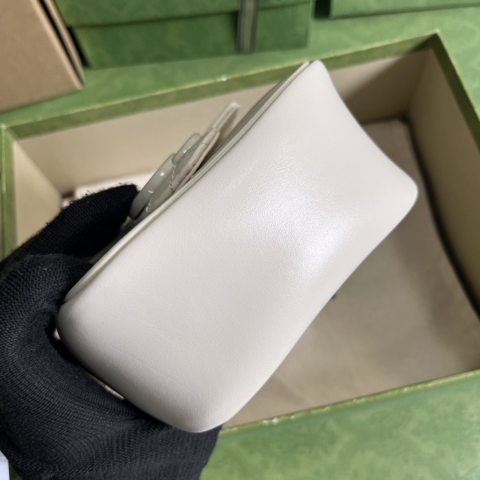 Gucci Women GG Marmont Belt Bag White Chevron Matelassé Leather