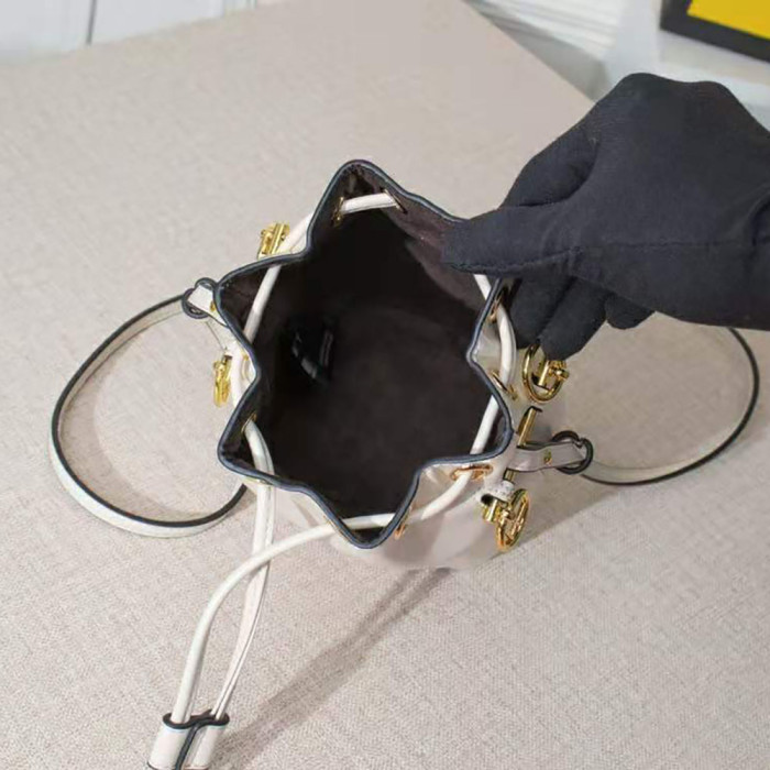 Fendi Women Mon Tresor Leather Mini Bag-White