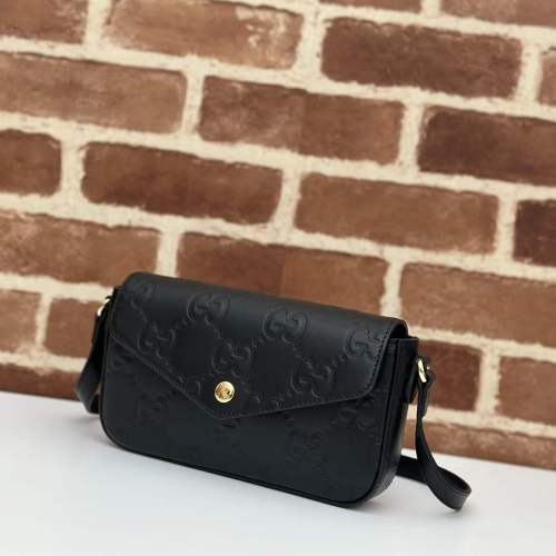 Gucci Women GG Super Mini Shoulder Bag Black GG Leather Magnetic Closure