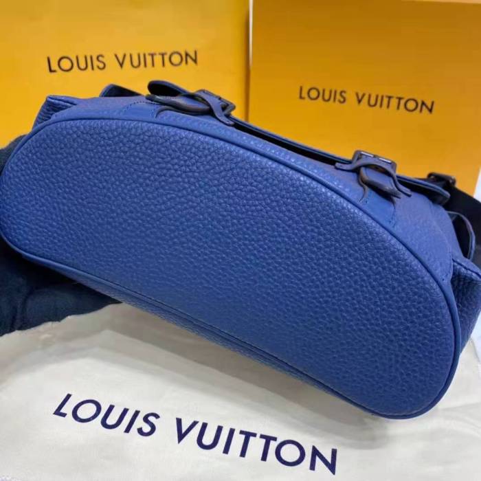 Louis Vuitton LV Unisex Christopher Messenger Navy Blue Taurillon Cowhide Leather