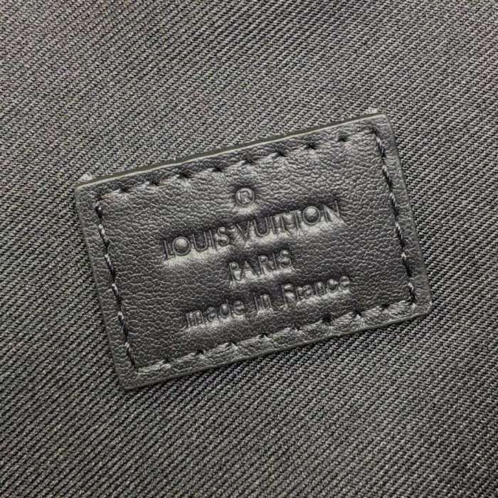 Louis Vuitton LV Unisex Sprinter Messenger Monogram Shadow Cowhide Leather