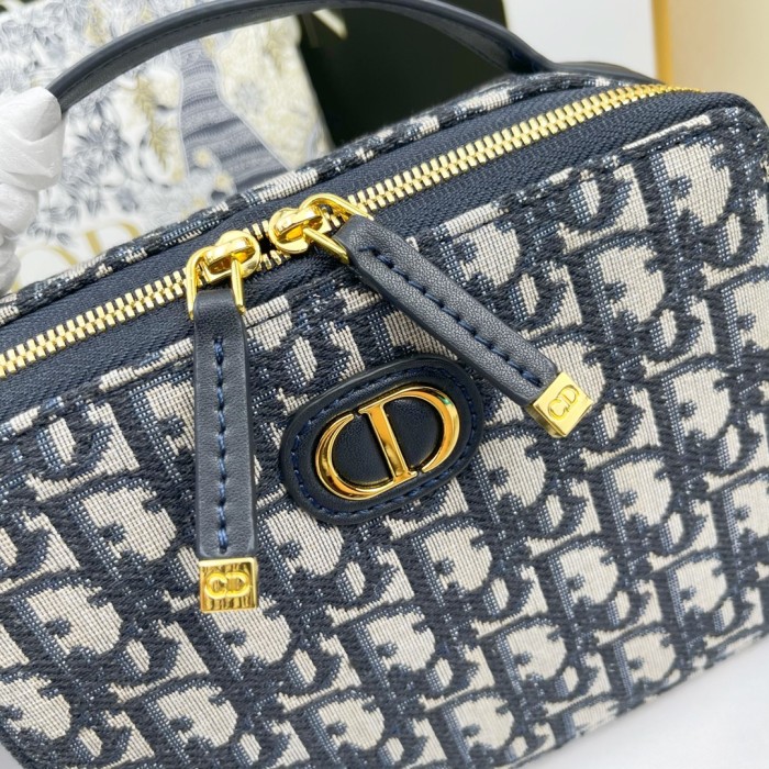 Dior Unisex CD 30 Montaigne Box Bag Blue Multicolor Dior Oblique Jacquard