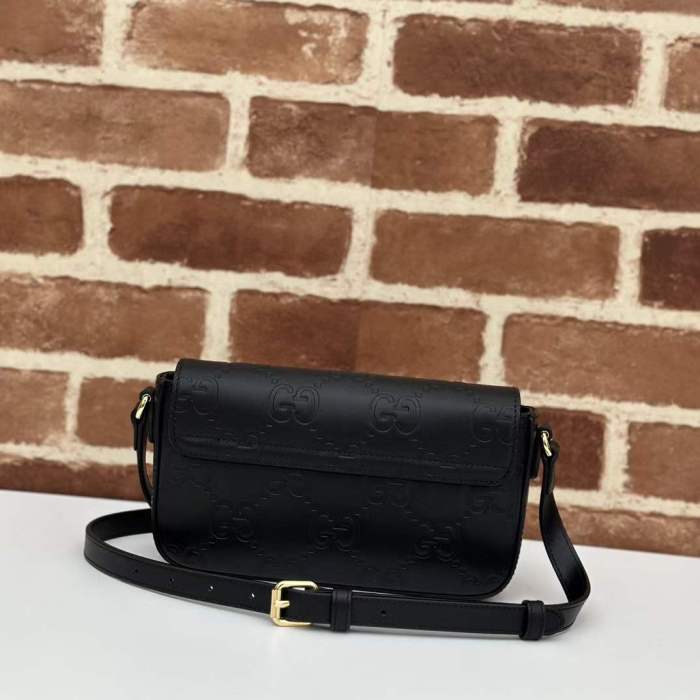 Gucci Women GG Super Mini Shoulder Bag Black GG Leather Magnetic Closure