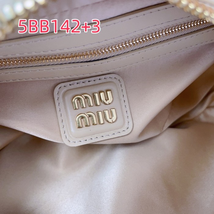 5BB142 MIU new bowling bag