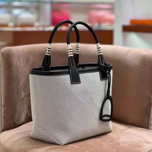 Hermes Unisex Steeple 25 Ecru Tote Bag-Black H083618CKAE