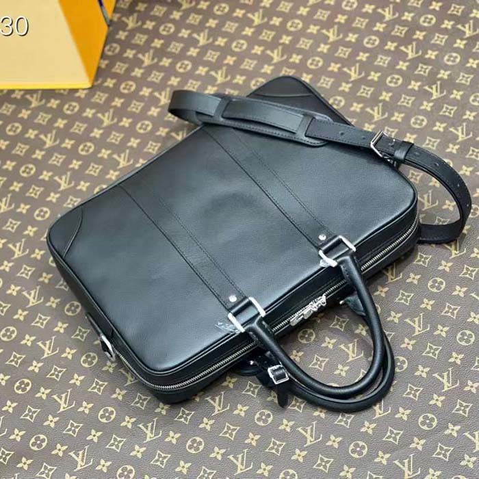 Louis Vuitton LV Unisex Porte-Documents Voyage PM Black Taiga Noir Cowhide Leather