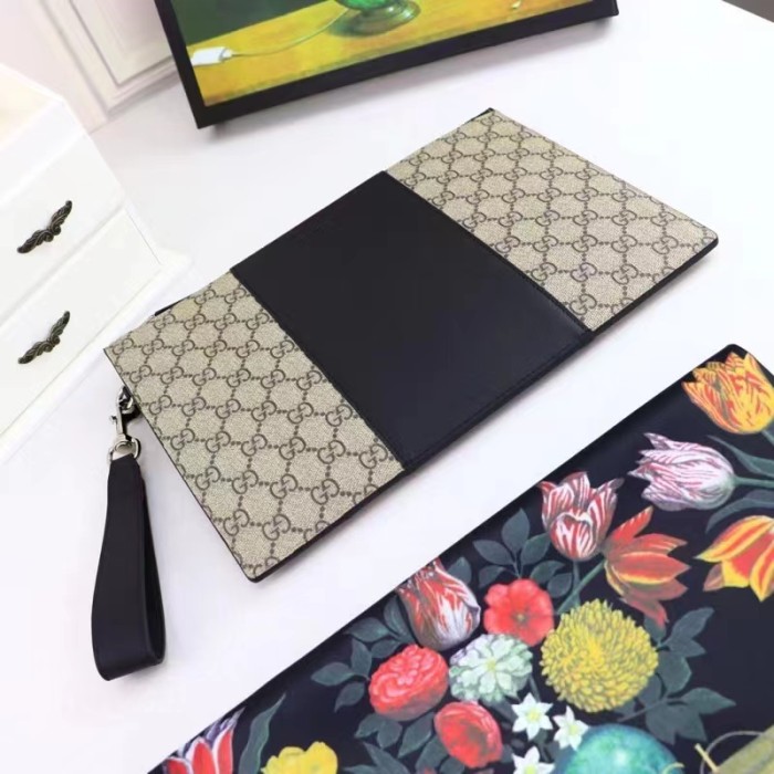 Gucci Unisex GG Supreme Pouch Beige Ebony GG Supreme Canvas Black Leather