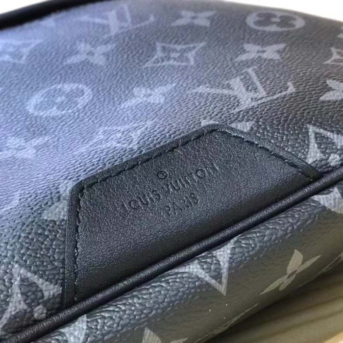 Louis Vuitton LV Men Discovery Bumbag PM Grey Monogram Eclipse Canvas