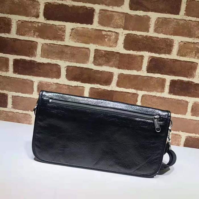 Gucci GG Men Medium Soft Leather Messenger Bag in Soft Black Leather