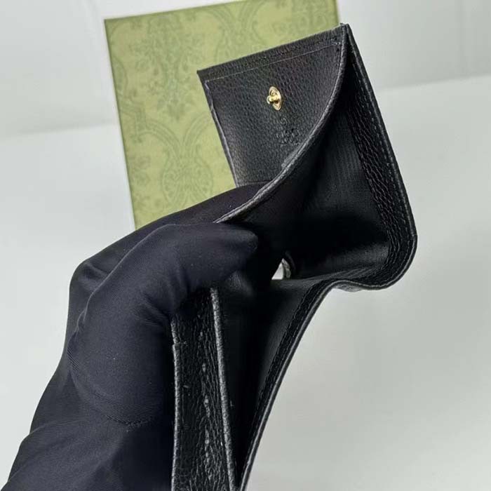 Gucci GG Unisex Leather Card Case Wallet Black Metal-Free Tanned Leather Double G Style ‎456126 CAO0G 1000