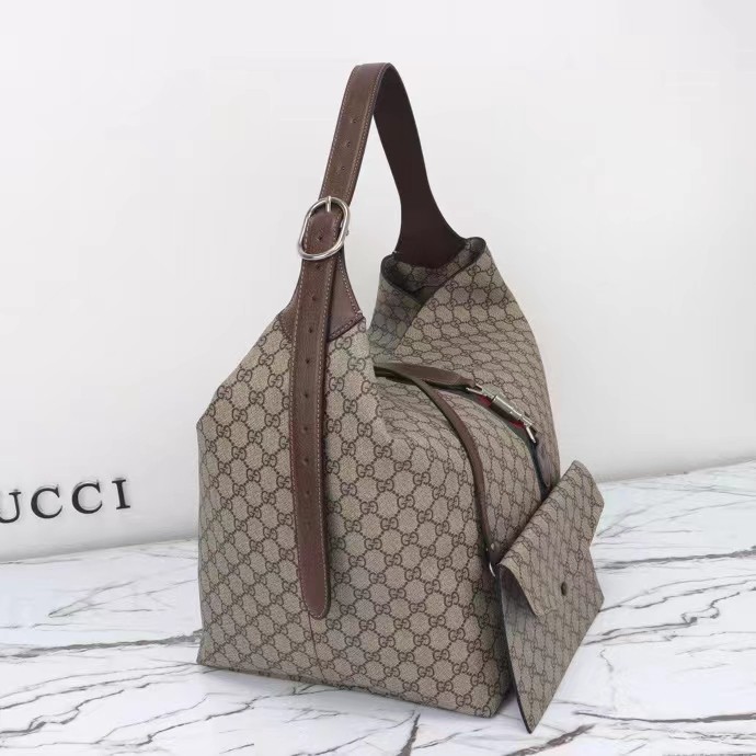 Gucci Unisex Jackie 1961 Medium Shoulder Bag Beige Ebony GG Supreme Piston Closure