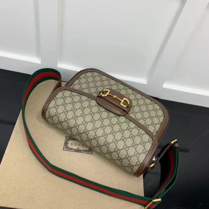 Gucci Unisex Horsebit 1955 Shoulder Bag Beige Ebony GG Supreme Canvas