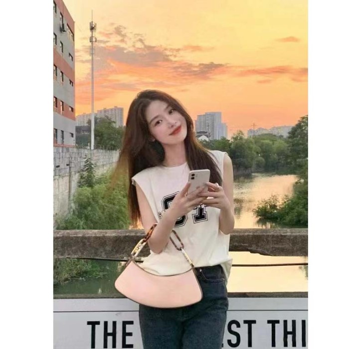 Fendi Women FF O’Lock Swing Chinese Valentine’s Day Limited Edition Pouch