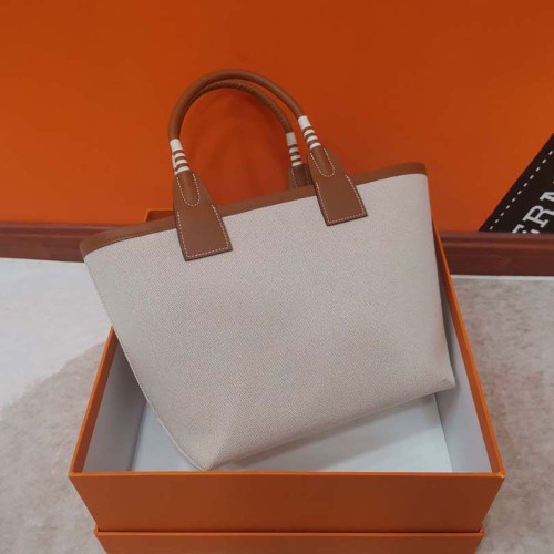 Hermes Unisex Steeple 25 Ecru Tote Bag-Brown H083611CKAE