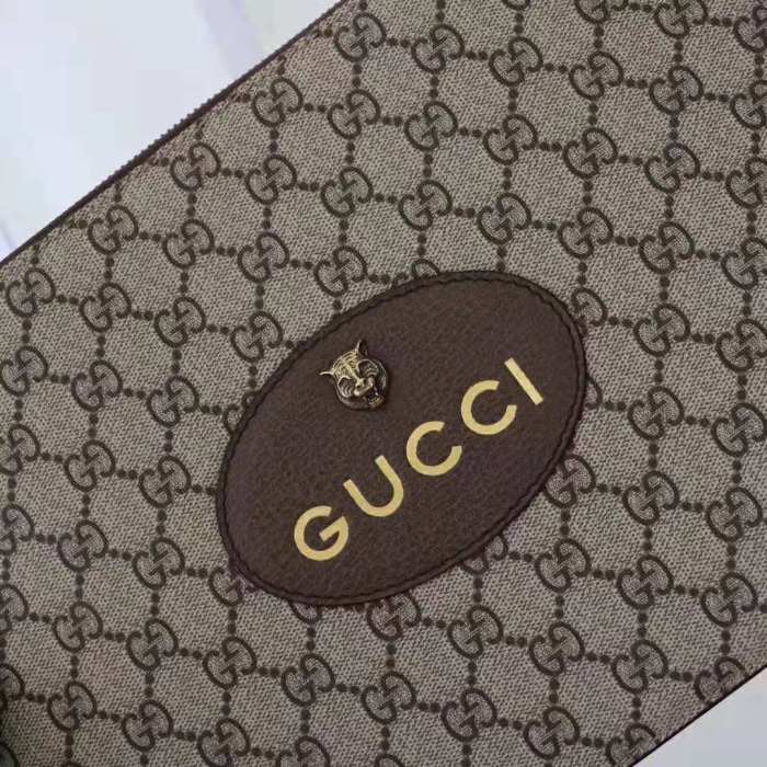 Gucci GG Unisex Neo Vintage GG Supreme Pouch in Beige/Ebony GG Supreme Canvas