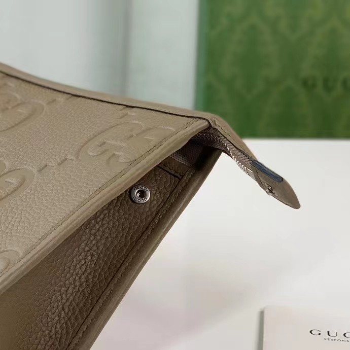 Gucci Unisex Jumbo GG Pouch Dark Green Jumbo GG Leather Zip Closure