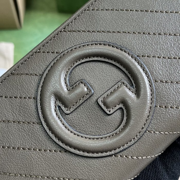 Gucci Unisex GG Blondie Zip Around Wallet Brown Leather Round Interlocking G Zip Closure