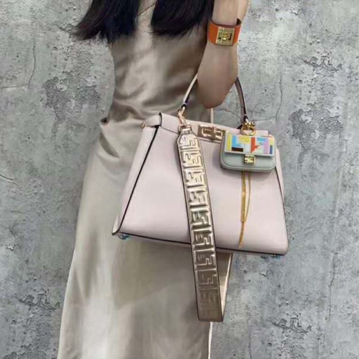 Fendi Women Peekaboo Iconic Medium Pink Leather Twist Lock Bag