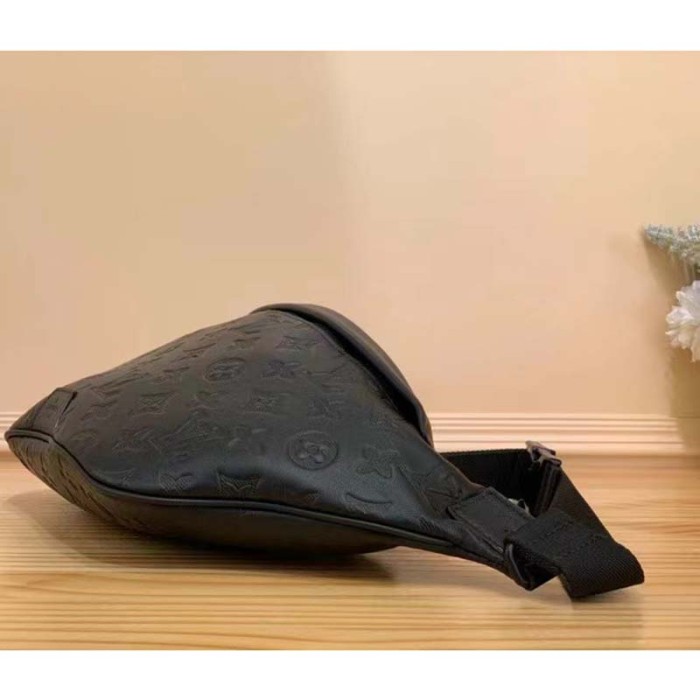 Louis Vuitton LV Unisex Discovery Bumbag PM Monogram Shadow Calf Cowhide Leather