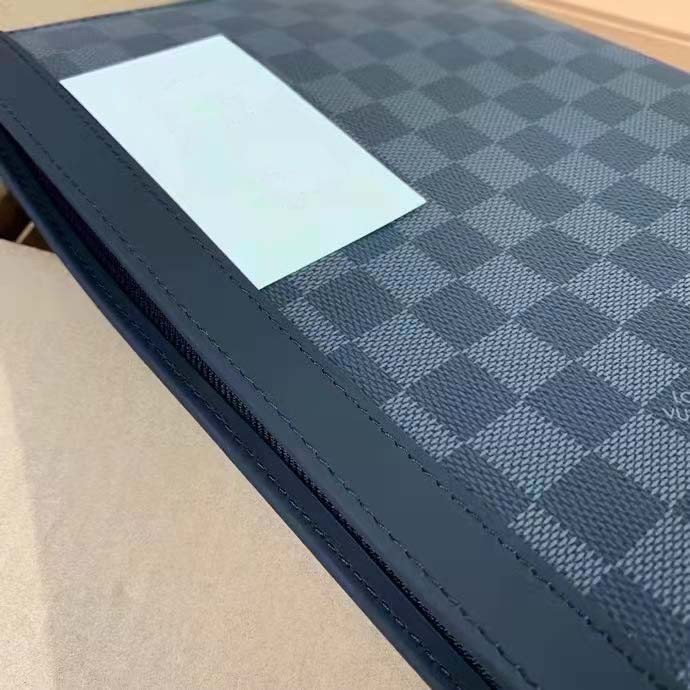 Louis Vuitton LV Unisex Pochette Voyage MM Bag Grey Damier Graphite Coated Canvas