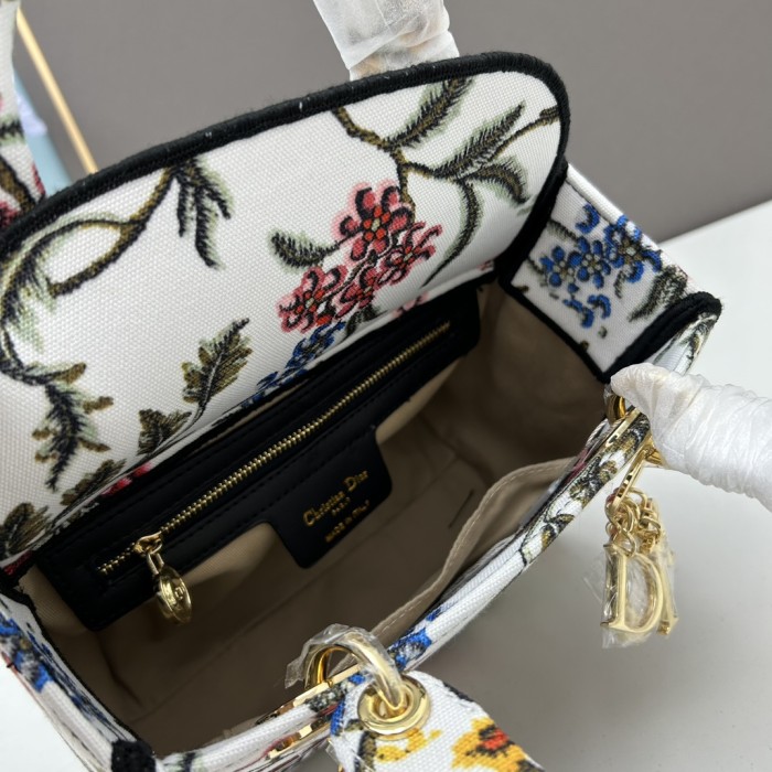 Dior Women CD Medium Lady D-Lite Bag White Multicolor Dior Petites Fleurs Embroidery