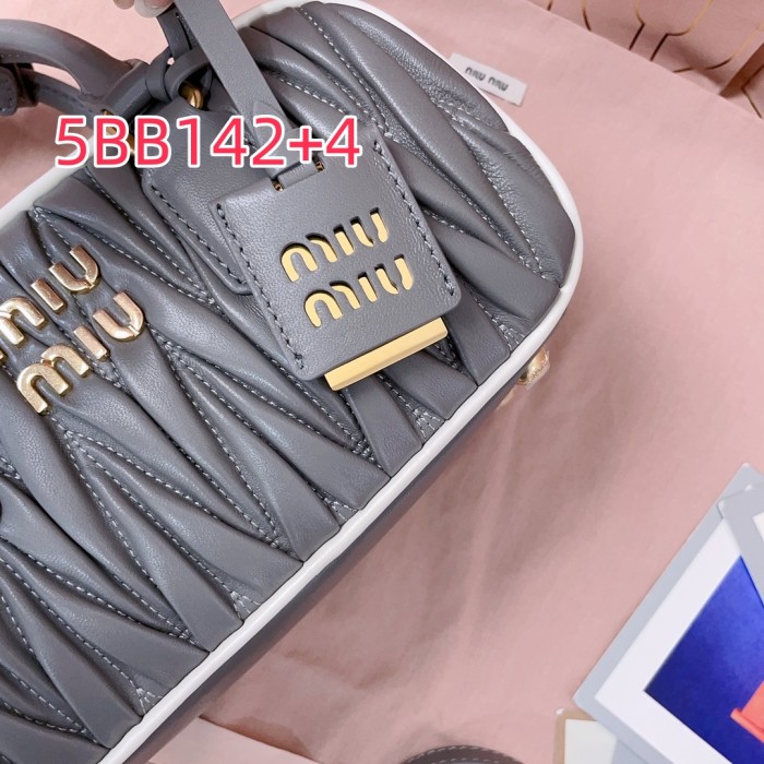 5BB142 MIU new bowling bag