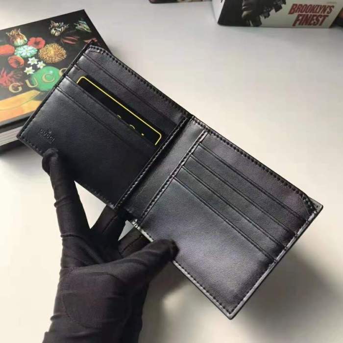 Gucci GG Men GG Wallet with Tiger Print in Black/Grey GG Supreme Canvas