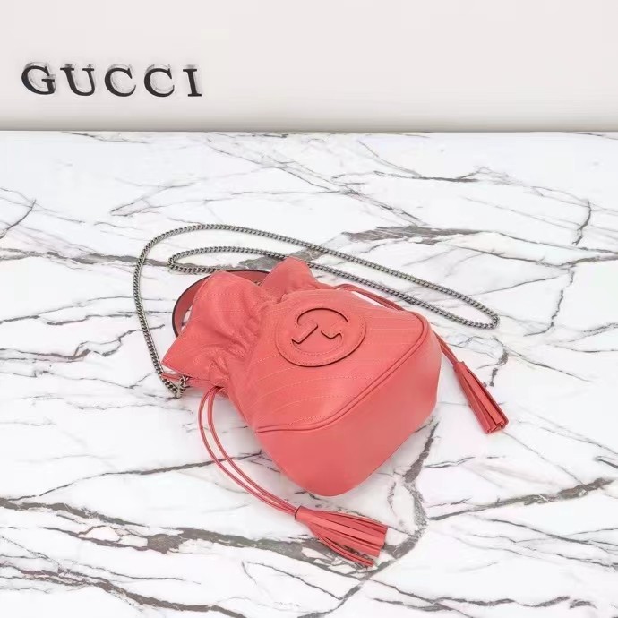 Gucci Women GG Blondie Mini Bucket Bag Pink Leather Round Interlocking G