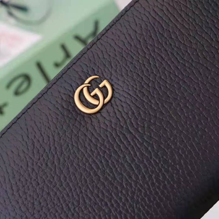 Gucci GG Unisex Leather Zip Around Wallet in Black Leather