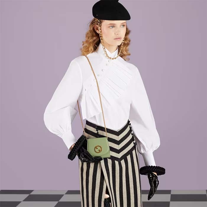 Gucci Women GG Blondie Medium Chain Wallet Green Leather Round Interlocking G