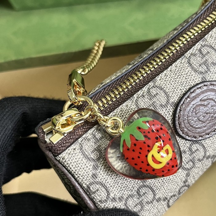 Gucci GG Unisex Coin Purse Double G Strawberry Beige Ebony GG Supreme Canvas