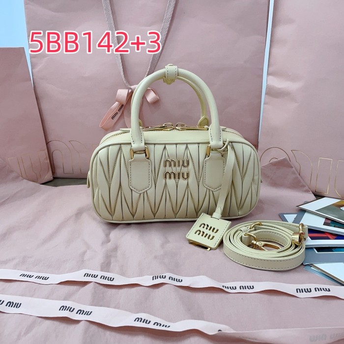 5BB142 MIU new bowling bag