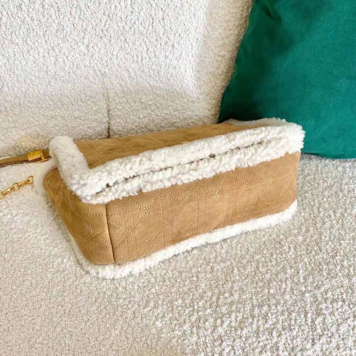 Dior Women Large 30 Montaigne Soft Bag Camel-Colored Shearling