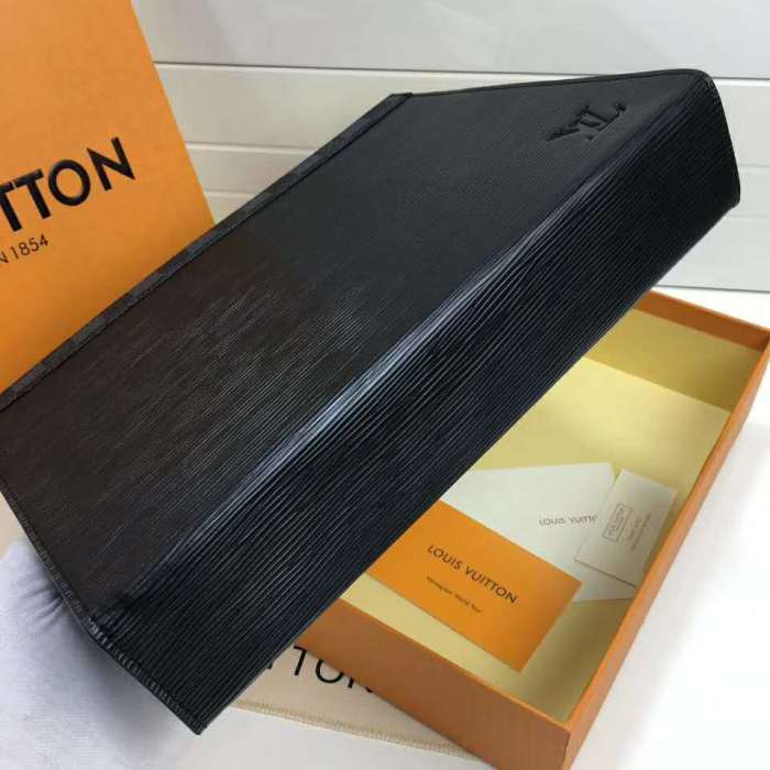 Louis Vuitton LV Unisex Pochette Voyage MM Bag in Epi Leather