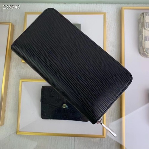 Louis Vuitton Unisex Zippy Wallet Black Epi Grained Cowhide Leather Zip Closure