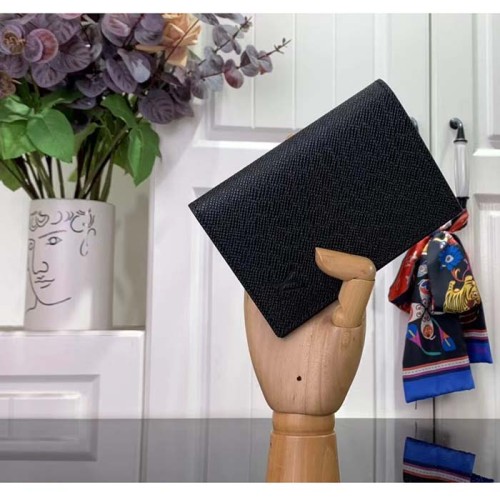 Louis Vuitton LV Unisex Passport Cover Black Taiga Leather Cowhide Leather Lining