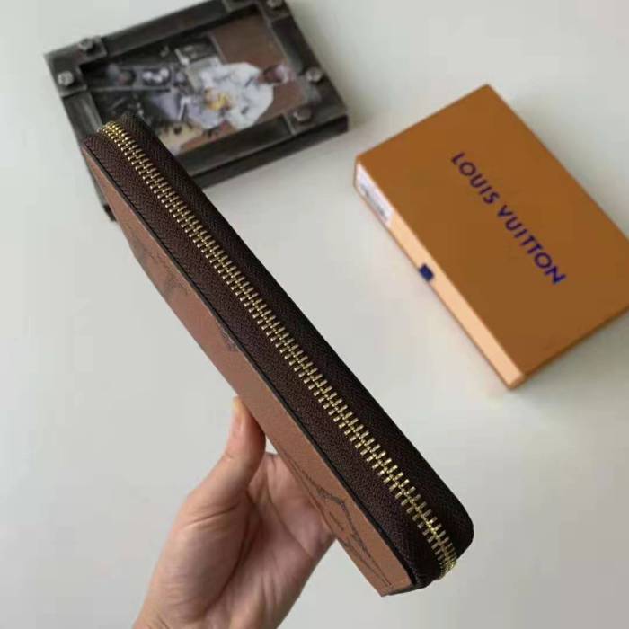 Louis Vuitton LV Women Zippy Wallet in Giant Monogram Reverse Canvas