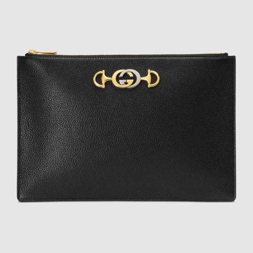 Gucci GG Unisex Gucci Zumi Grainy Leather Pouch