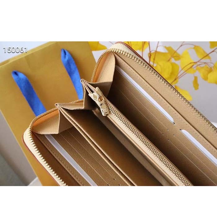 Louis Vuitton LV Unisex Zippy Wallet Beige Monogram Coated Canvas Calf Leather