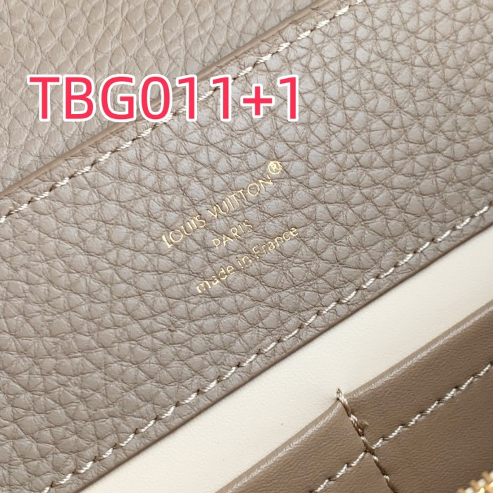 TBG011 CAPUCINES Medium Handbag M12935