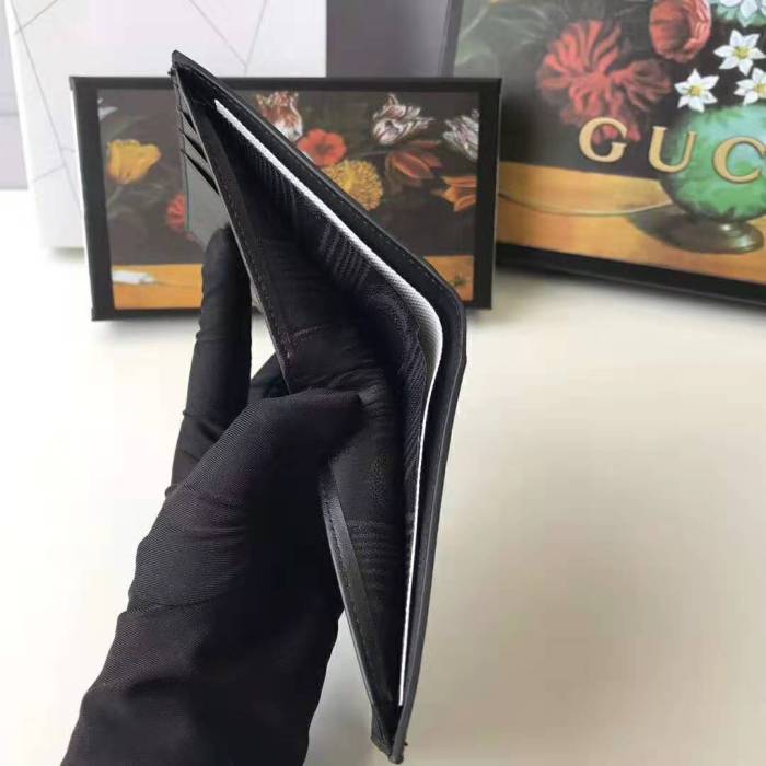 Gucci GG Men Kingsnake Print GG Supreme Wallet in Black/Grey GG Supreme Canvas