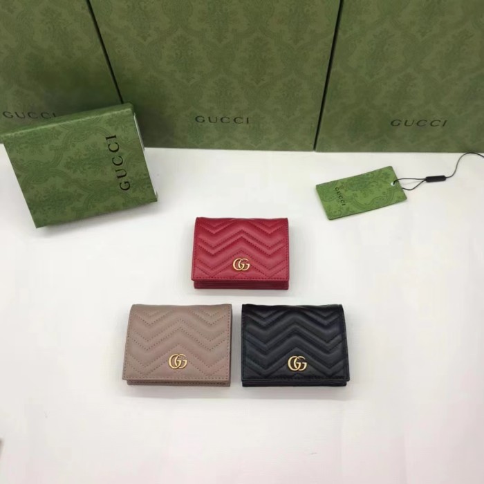 Gucci Unisex GG Marmont Matelassé Card Case Wallet Rose Beige Chevron Leather