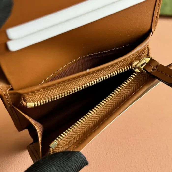 Gucci Women GG Emblem Mini Wallet-Brown 820692FAD6L9758